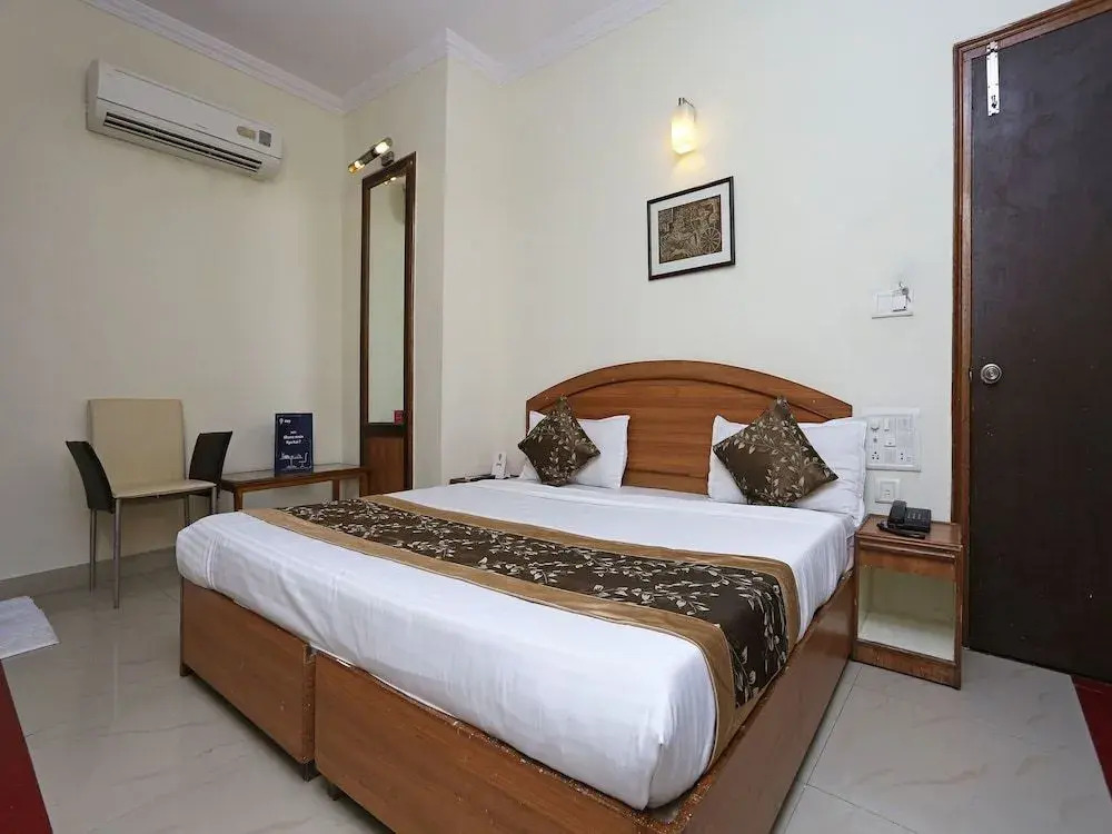 OYO 11307 Hotel Satya Villas