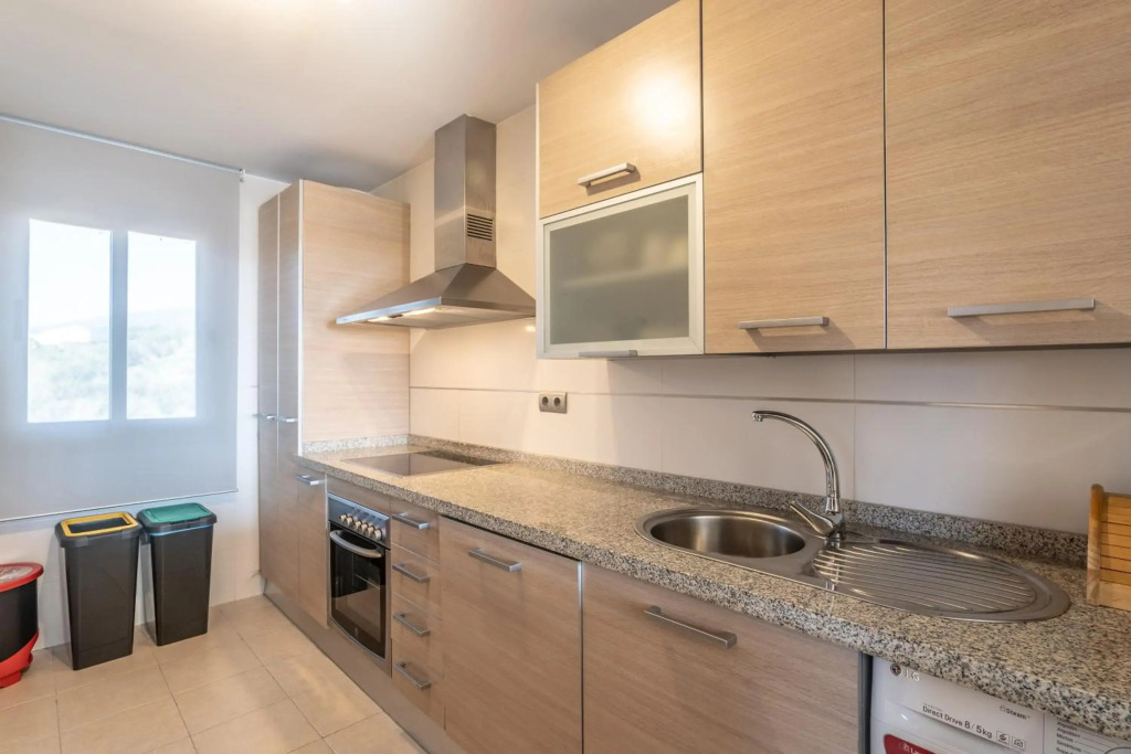 Apartment in Estepona with sea view