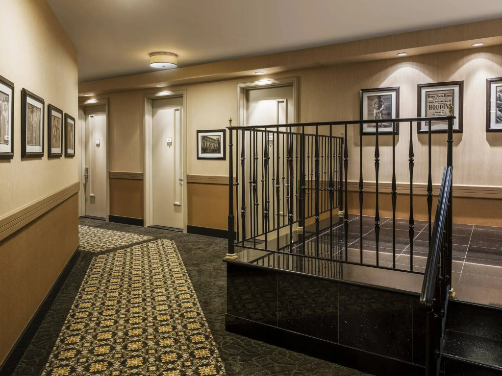 Opera House Hotel