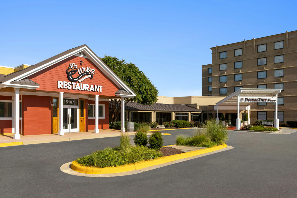 DoubleTree by Hilton Hotel Laurel