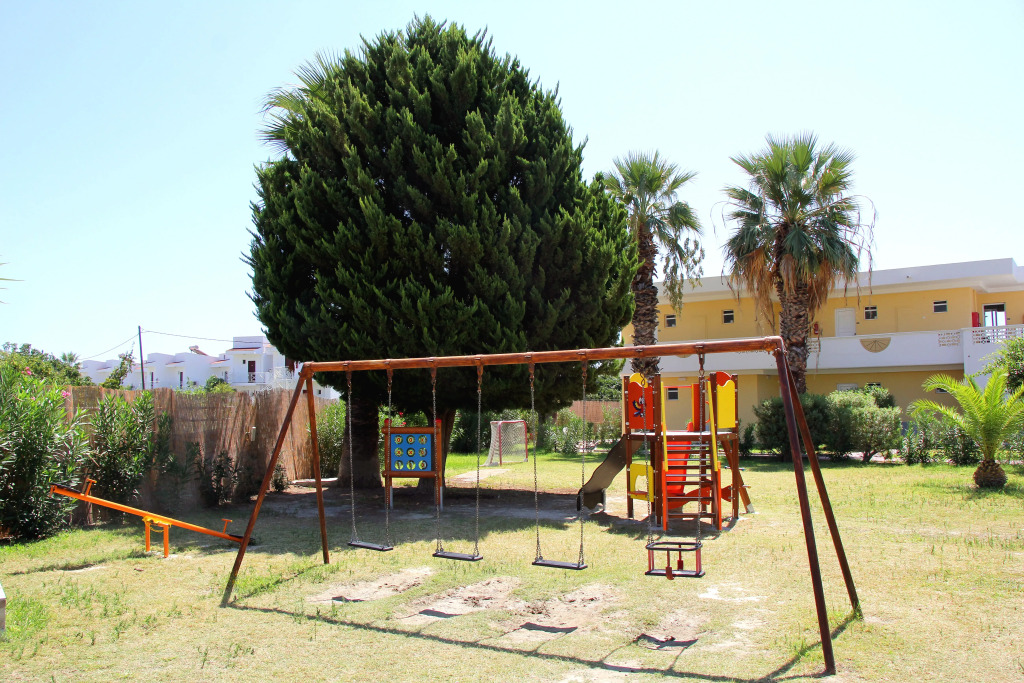 Lardos Bay Hotel