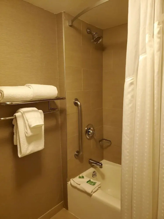 Newark Airport Hotel