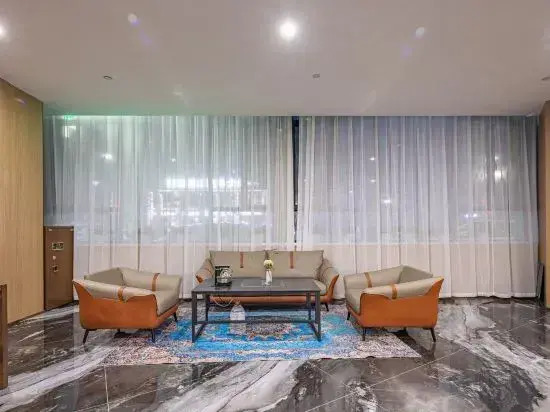 Tekes Bauhinia Rezen Retreat Hotel (Bagua City Center Taiji Altar Branch)