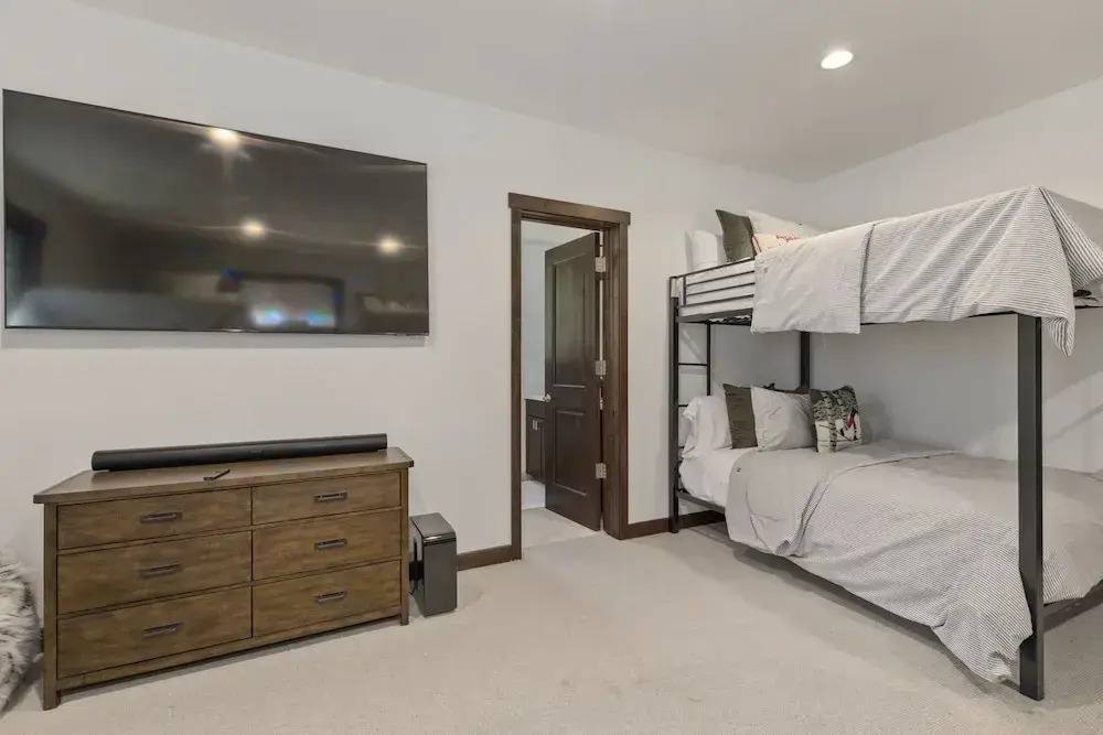 Gray Bear #86 4 Bedroom Home by RedAwning