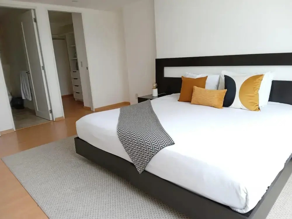 Capitalia 3 BR Familiar Apt at Santa Fe With Free Parking