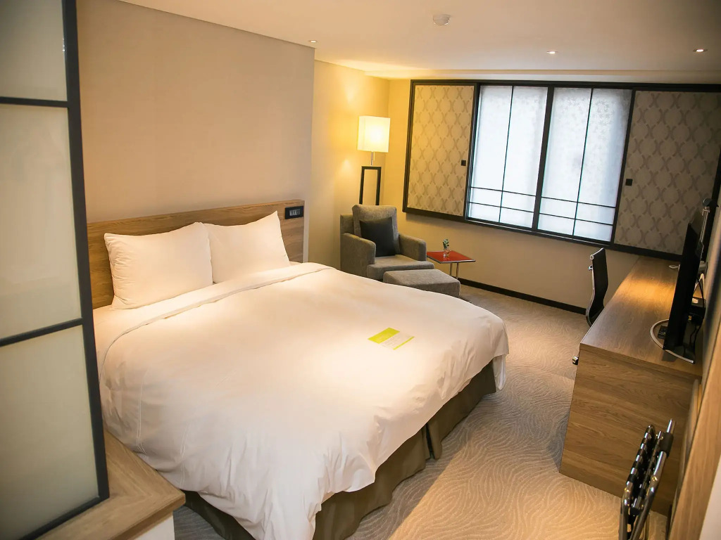 Royal Inn Taipei Nanxi - MRT Zhongshan Station
