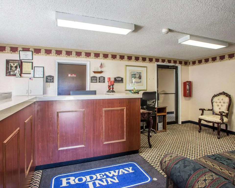 Red Roof Inn & Suites Vineland - Buena