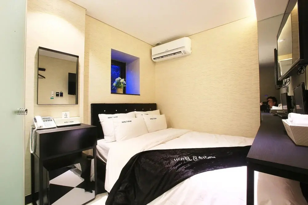 Cheonho Hotel Story