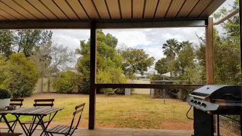 Homely Getaways - Eighth Street Mildura