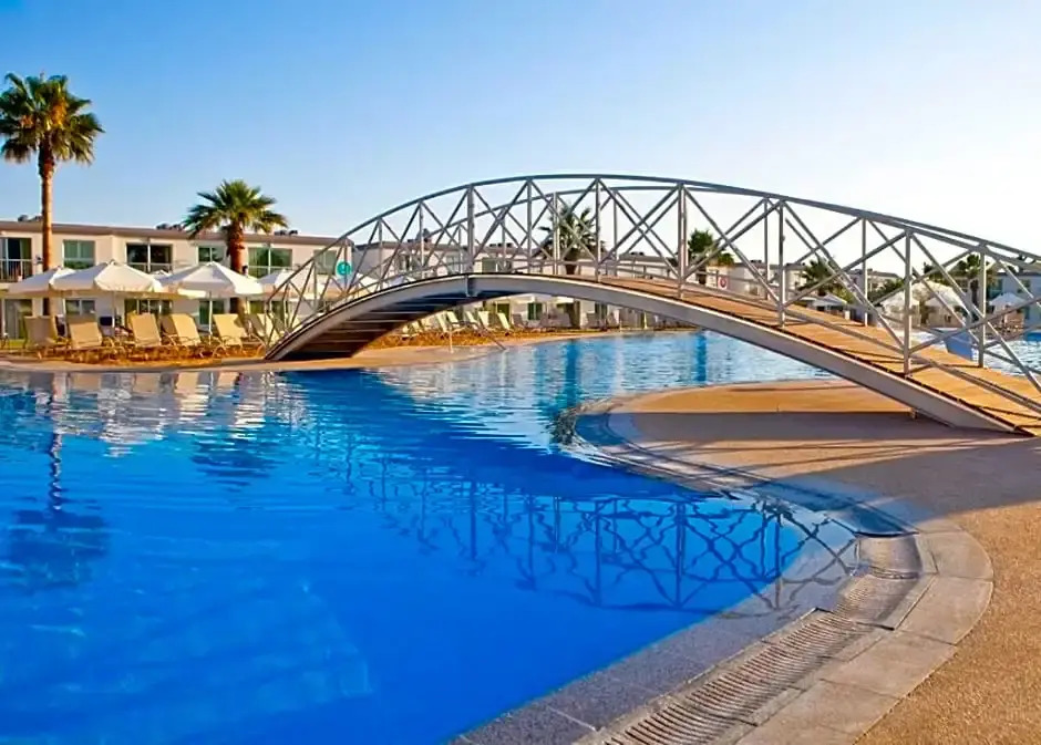 Sunprime Ayia Napa Suites