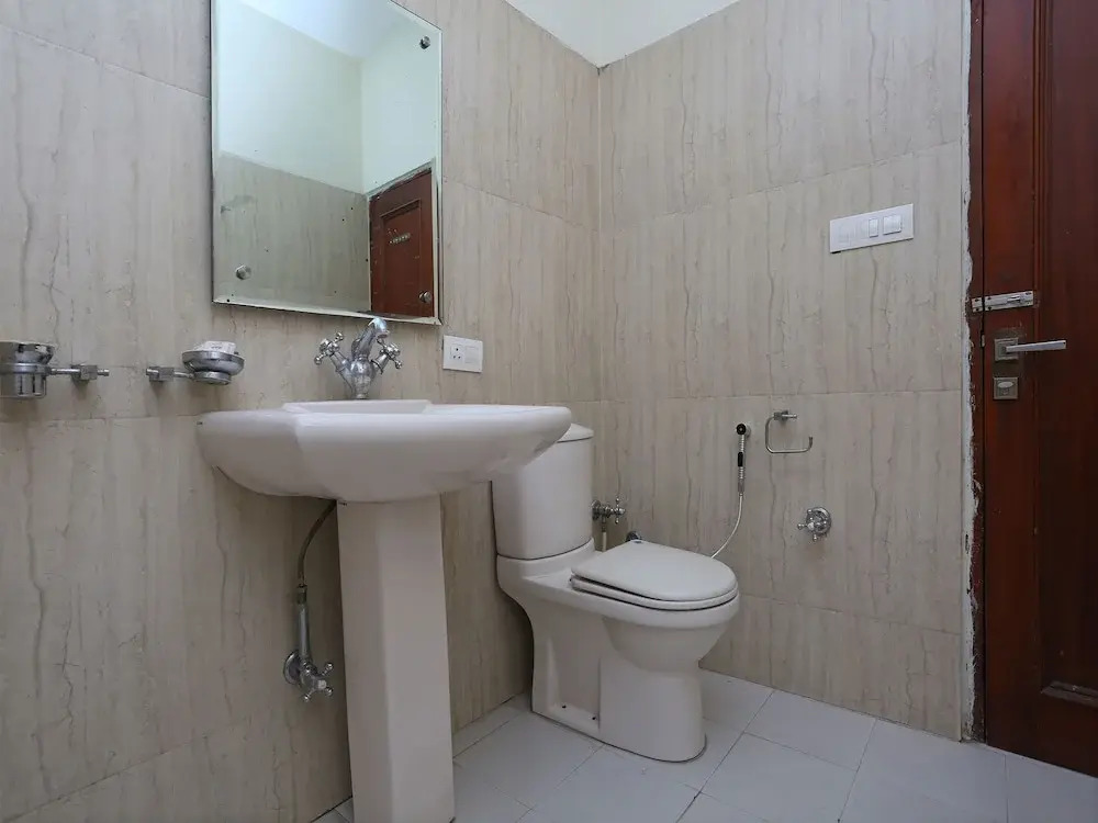 OYO 8576 Hotel Jiwan Plaza