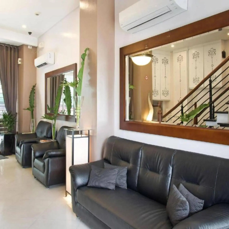 Townhouse OAK Metro Manila Nea Osmena Hw PNR Pasay