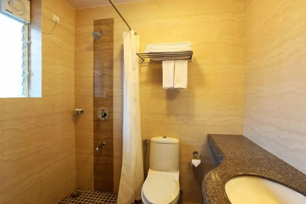The Hawaii Comforts Panjim Donapaula