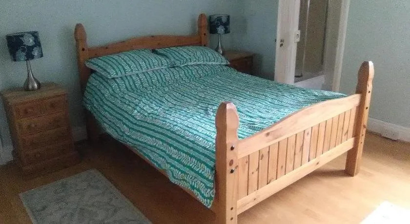 Anchor b & b