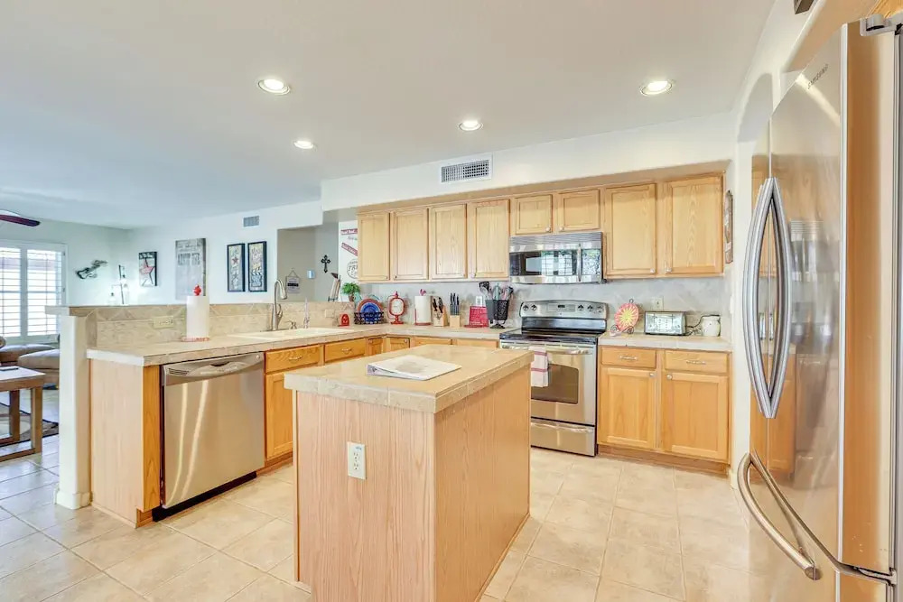 1 Mi to Surprise Stadium! Home w/ Patio & Hot Tub
