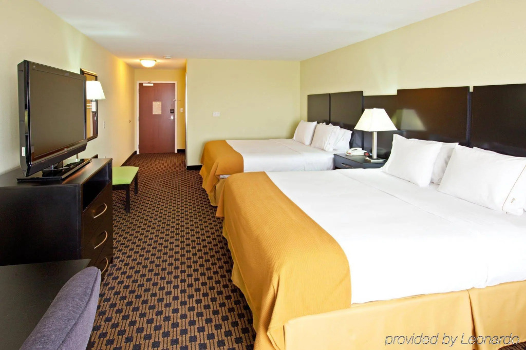 Holiday Inn Express Indianapolis - Southeast by IHG