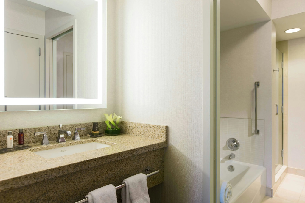 Chicago Marriott Suites OHare