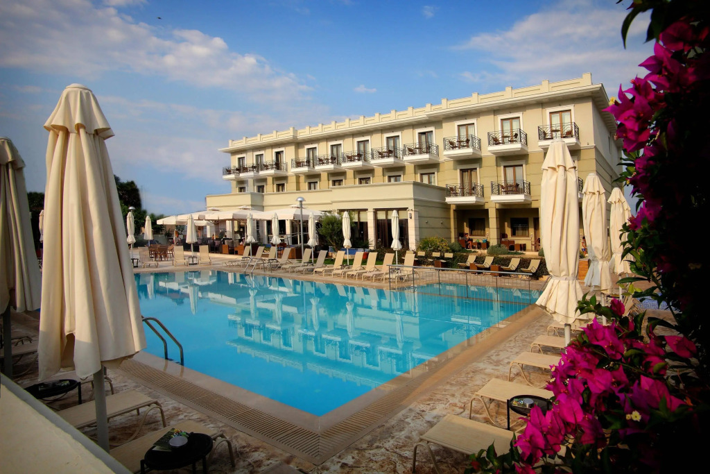 Danai Hotel