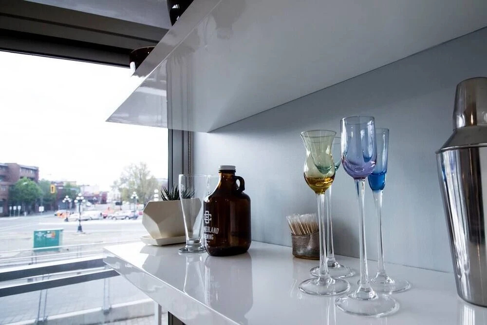 Victoria Harbour View Suite- slp 4