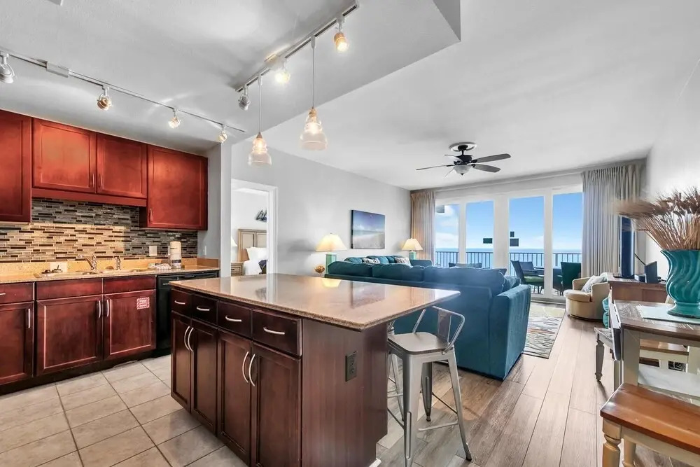Laketown Wharf 1627