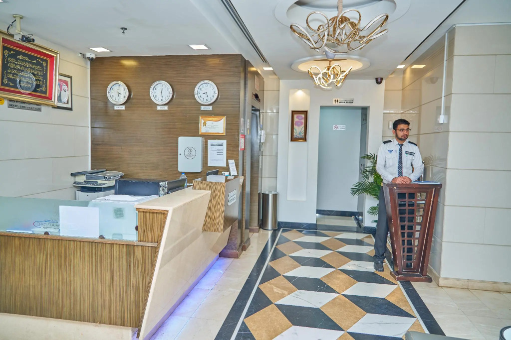Сlick Square Hotel