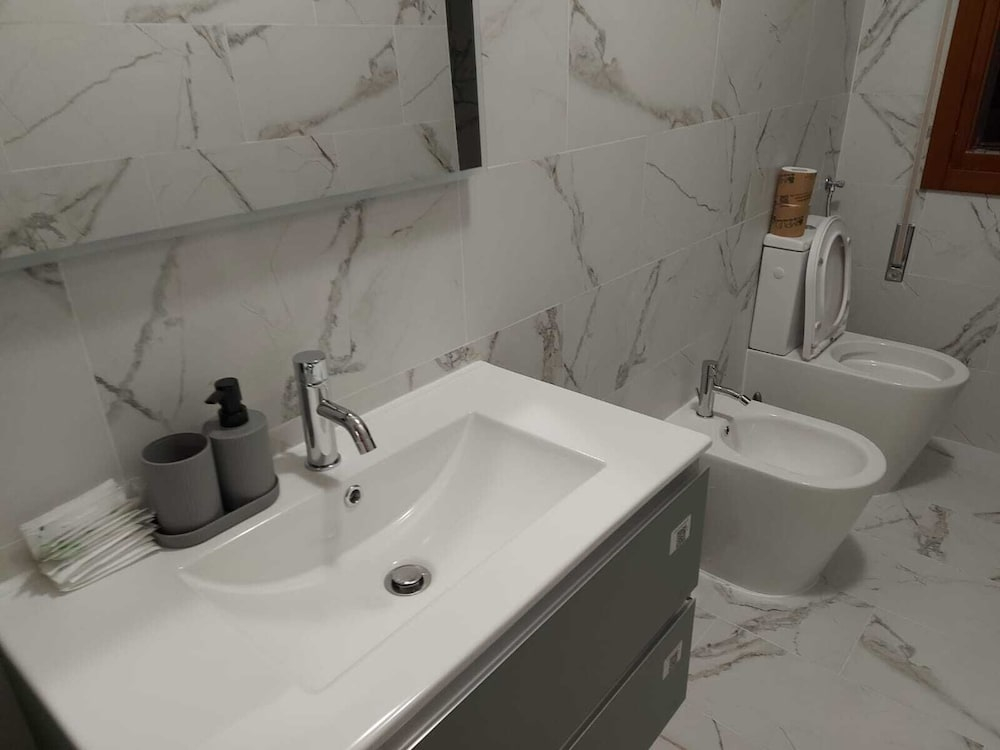 Lily Flat - 15 min from Venice