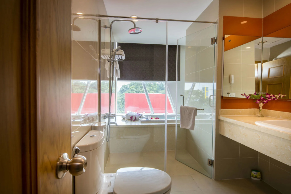 TTC Hotel Deluxe Airport