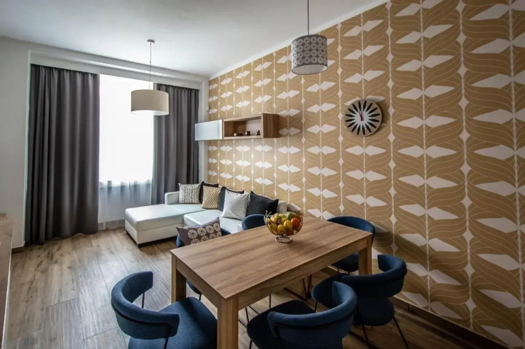 City Center Apartments near Synagogue