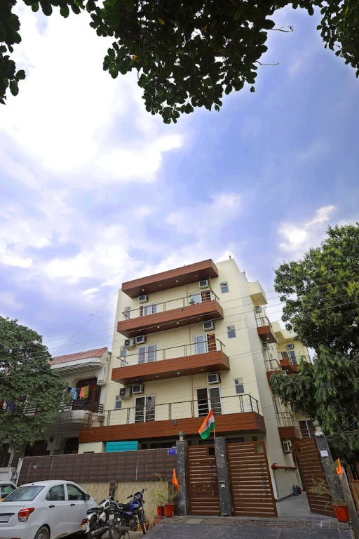Hotel Admire Stay