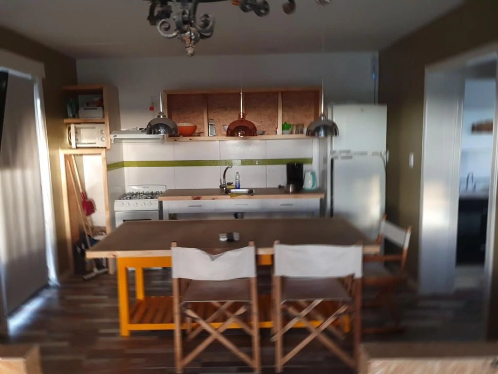 al pie de las sierras en villa del lago