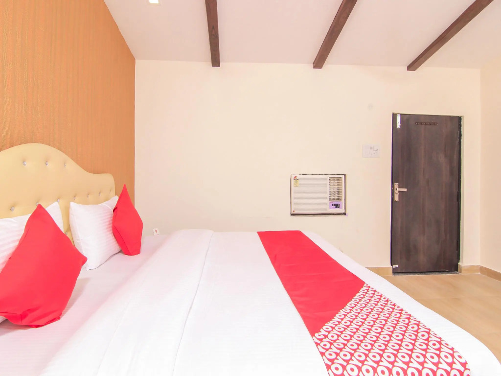 Capital O 12244 Hotel JK Palace