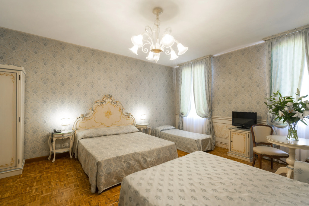 Palazzo Guardi
