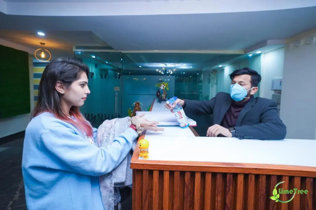 Lime Tree Hotel Near 32nd Avenue Sector 29 Gurgaon