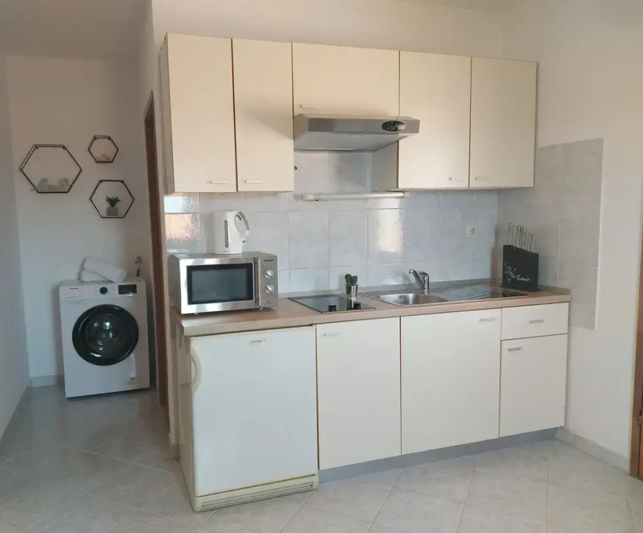 Apartments Karlo