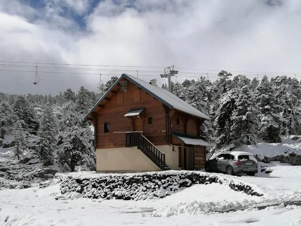 Chalet cosy 6/8 pers. près des pistes avec équipements complets et parking gratuit - FR-1-602-92