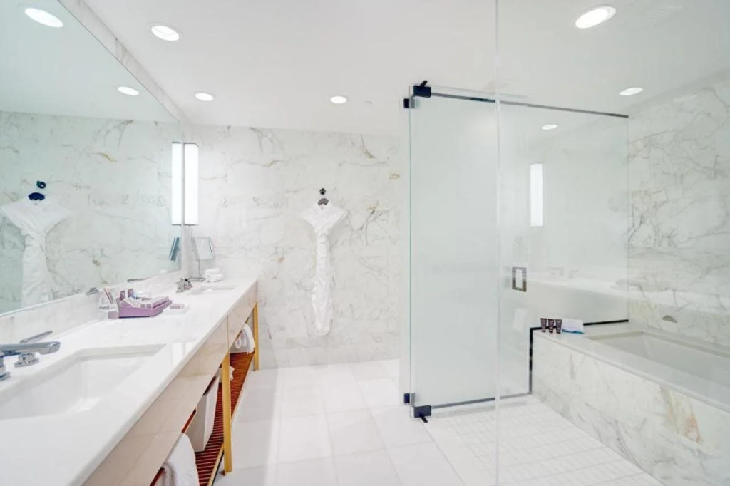 Real Select Vacations at The Ritz-Carlton Residences, Waikiki Beach