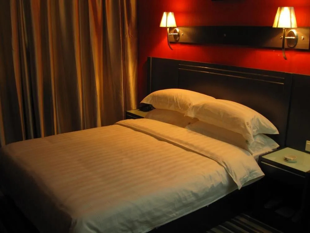 Huayi Business Hotel