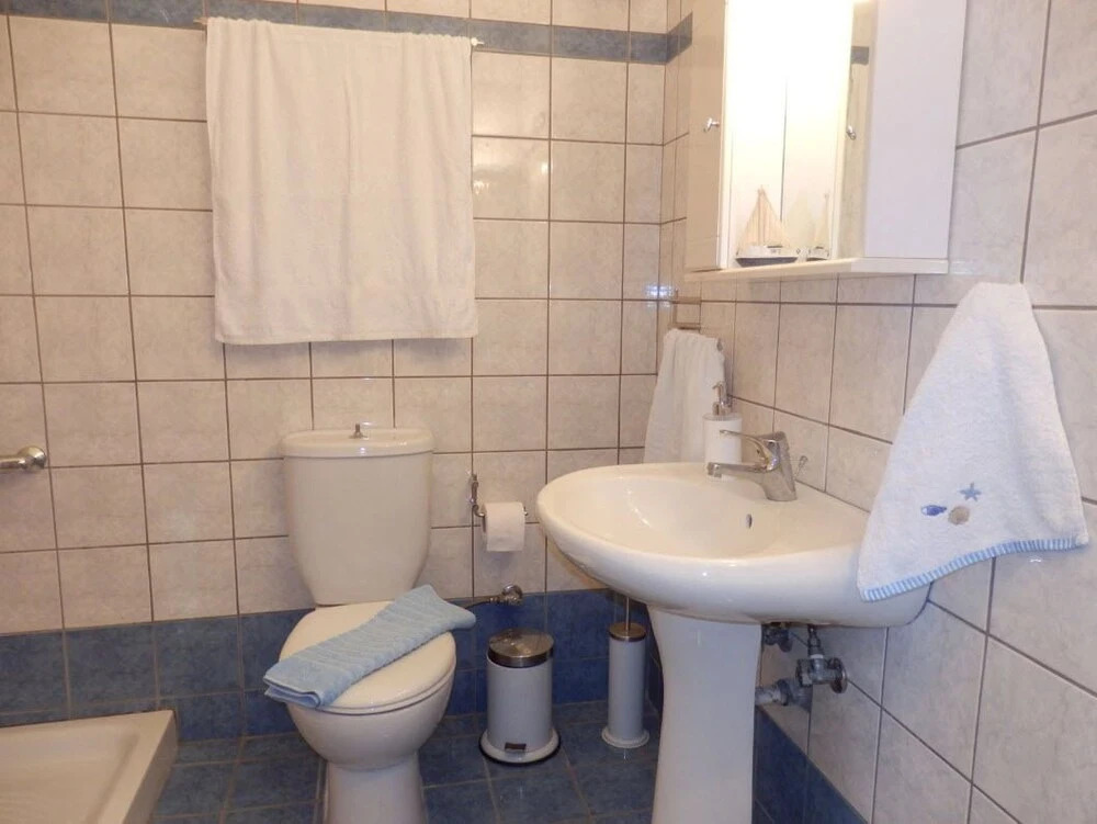 Maro Suites