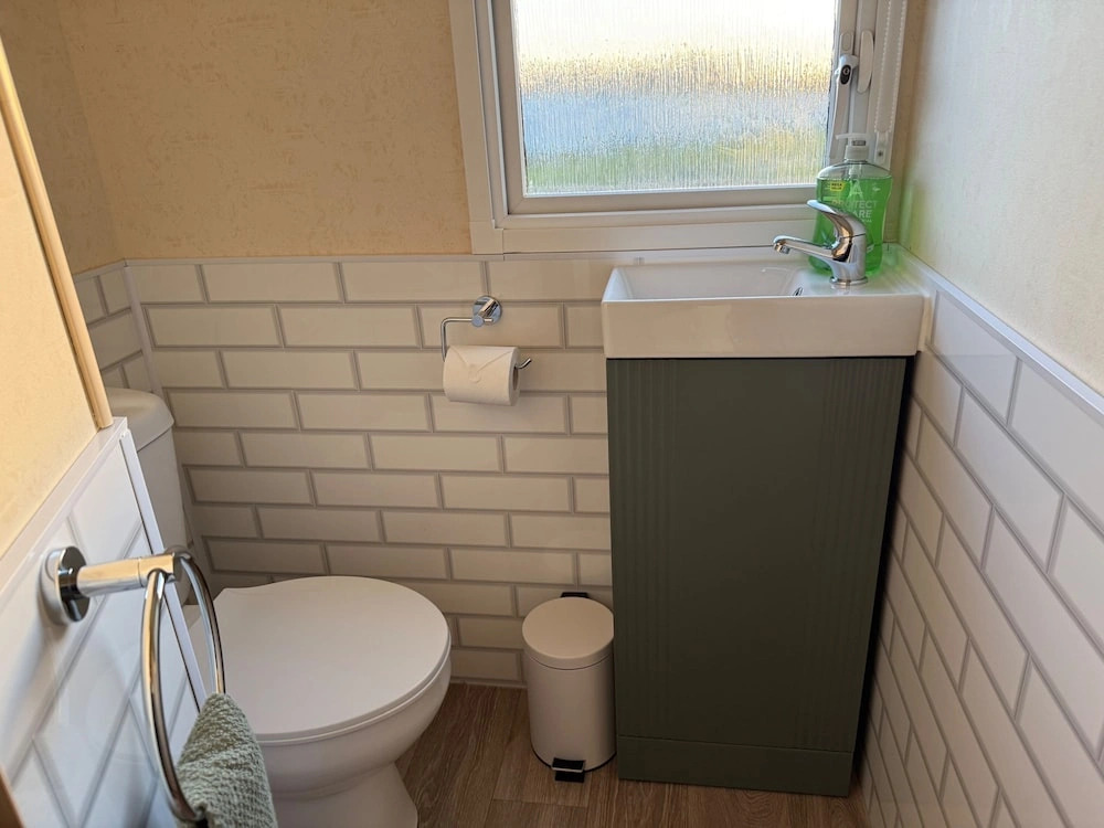 Captivating 2-bed Static Caravan in Holyhead