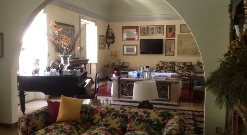 Home Suite Home