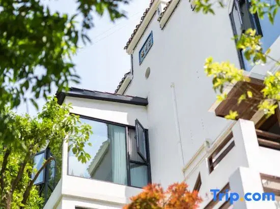 Taofanting·Xipan Cloud House Mountain-view Resort (Xiling Gorge Scenic Area Branch)