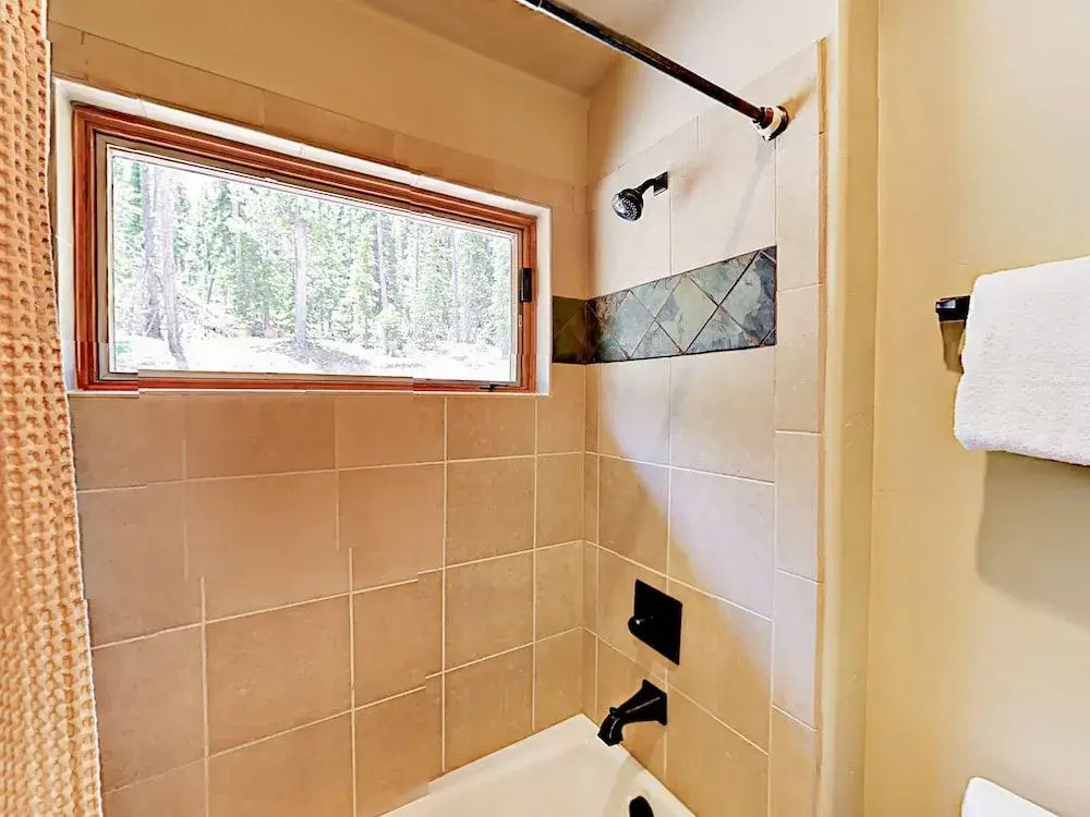 566 Fuller Placer Rd - 4 Br Duplex