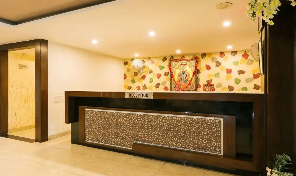 Hotel Divya Palace