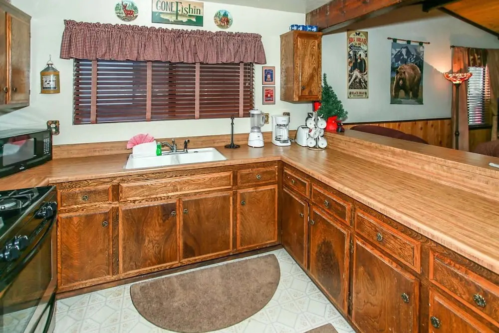 Moose Inn-1836 by Big Bear Vacations