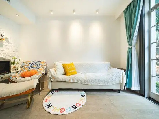 City Courtyard Homestay