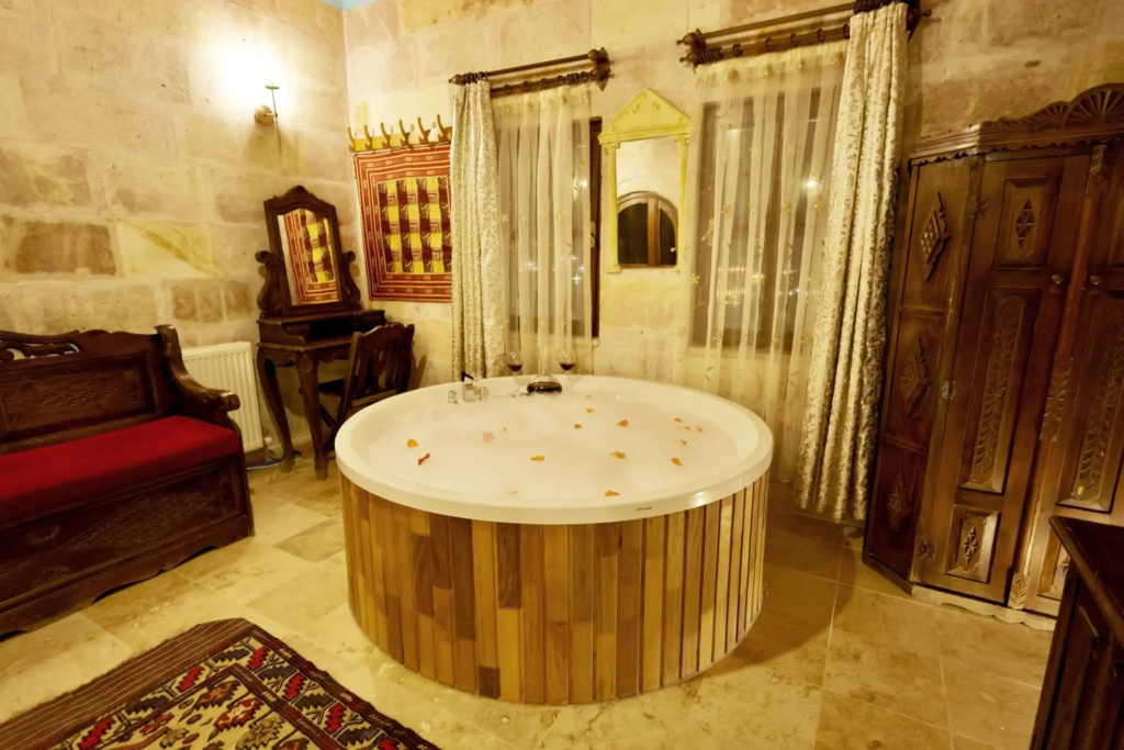Travel Inn Cave Hotel
