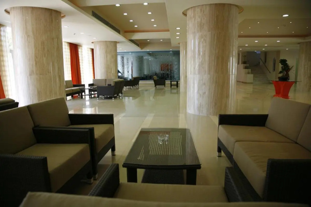 Sun Palace Hotel
