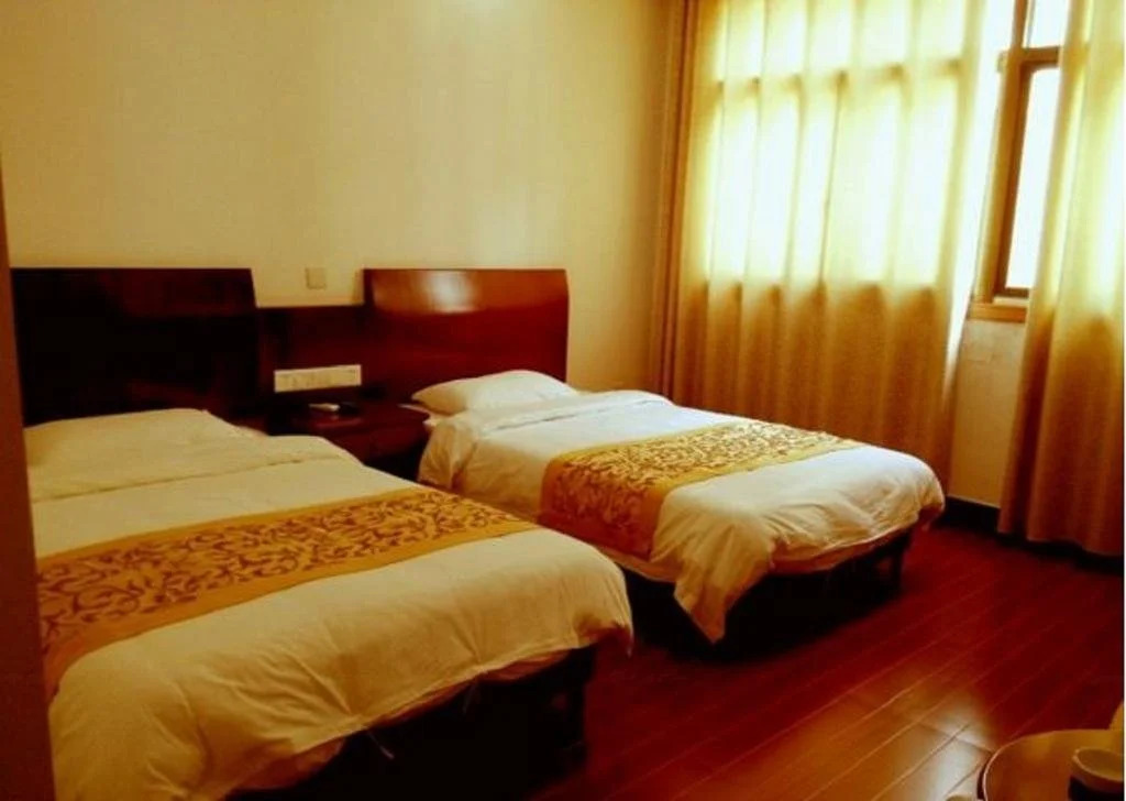 Jiuhuashan Shuanglong Inn