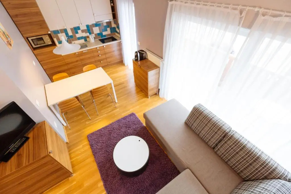 Maline Apartments