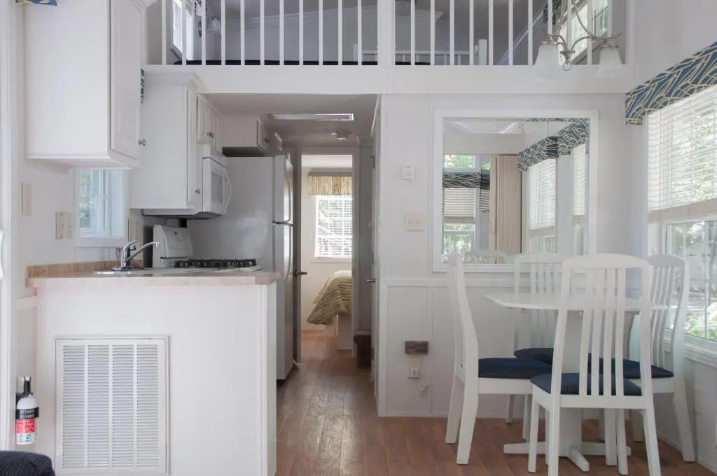 Sea Pines Loft Cottage 7